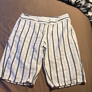 Ann Taylor LOFT Bermuda shirts. Size 2